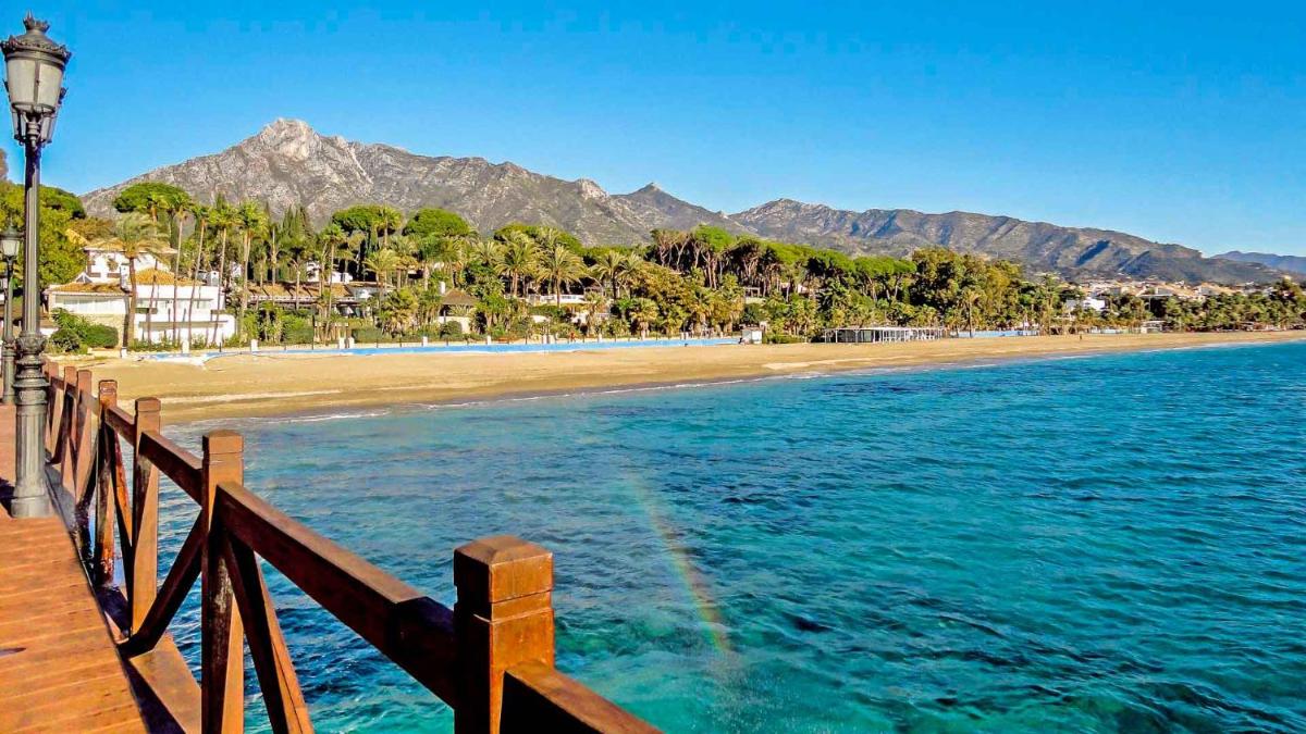 Precioso apartamento en Marbella al lado del mar - Housity