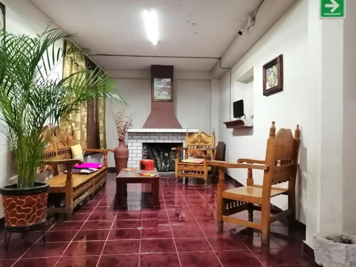 Hotel Jardín - Housity