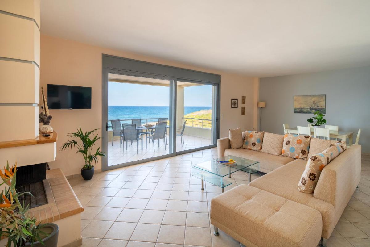 Spacious beachfront maisonettes with stunning views & a private beach - Housity