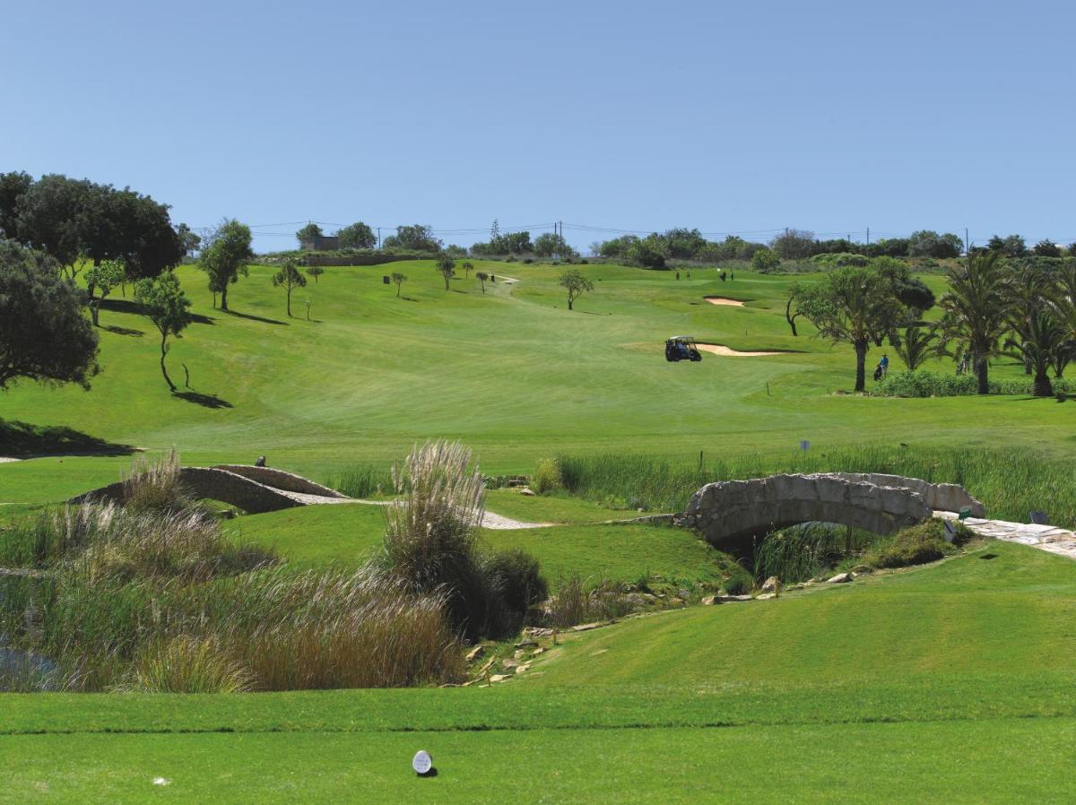 As comodidades de golfe no resort ou nas proximidades