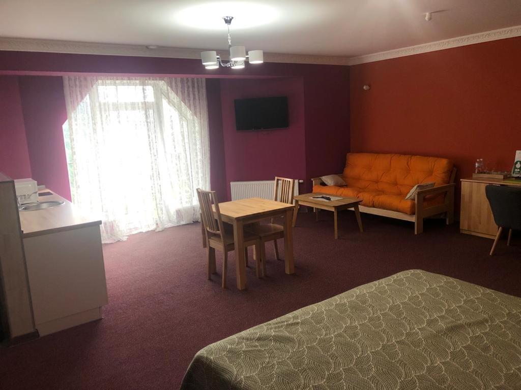 Дбайлива Ципа - Housity
