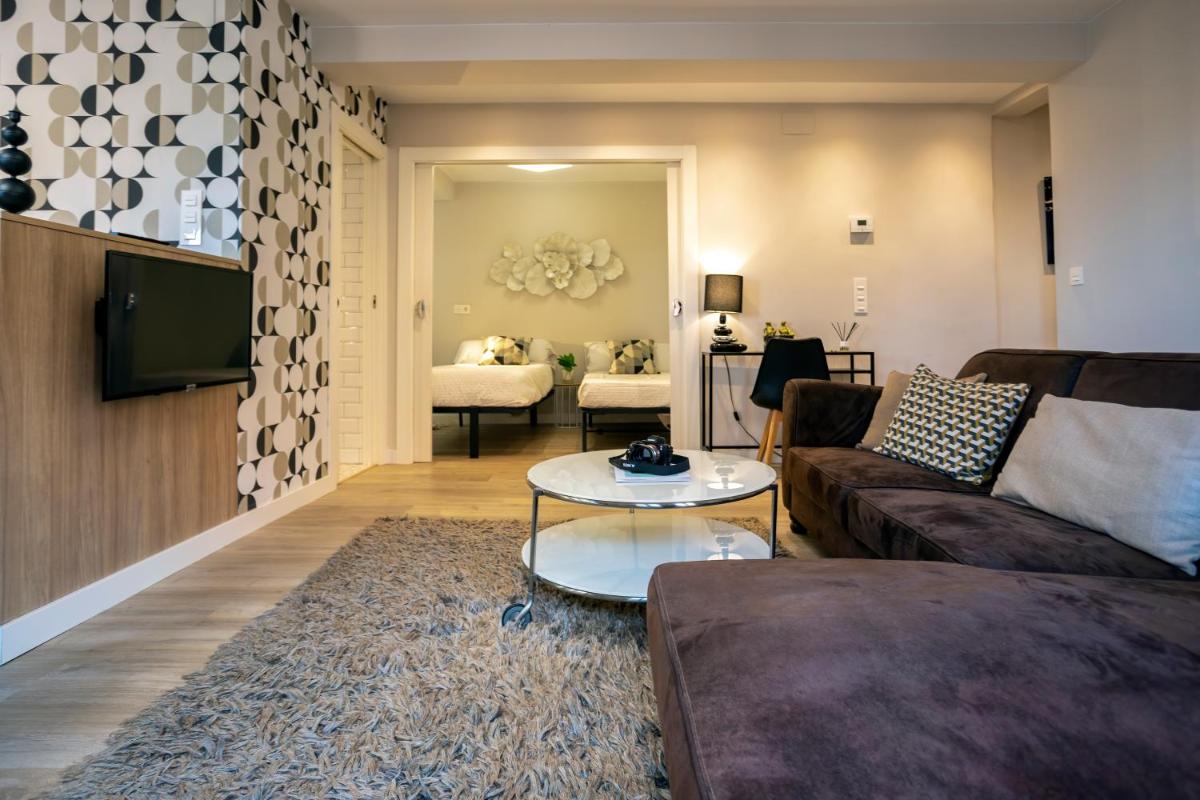 El Arco San Esteban by Unique Rooms - Housity