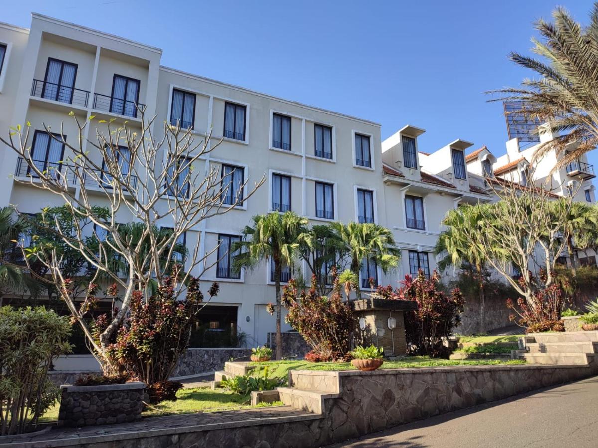 eL Hotel Malang - Housity