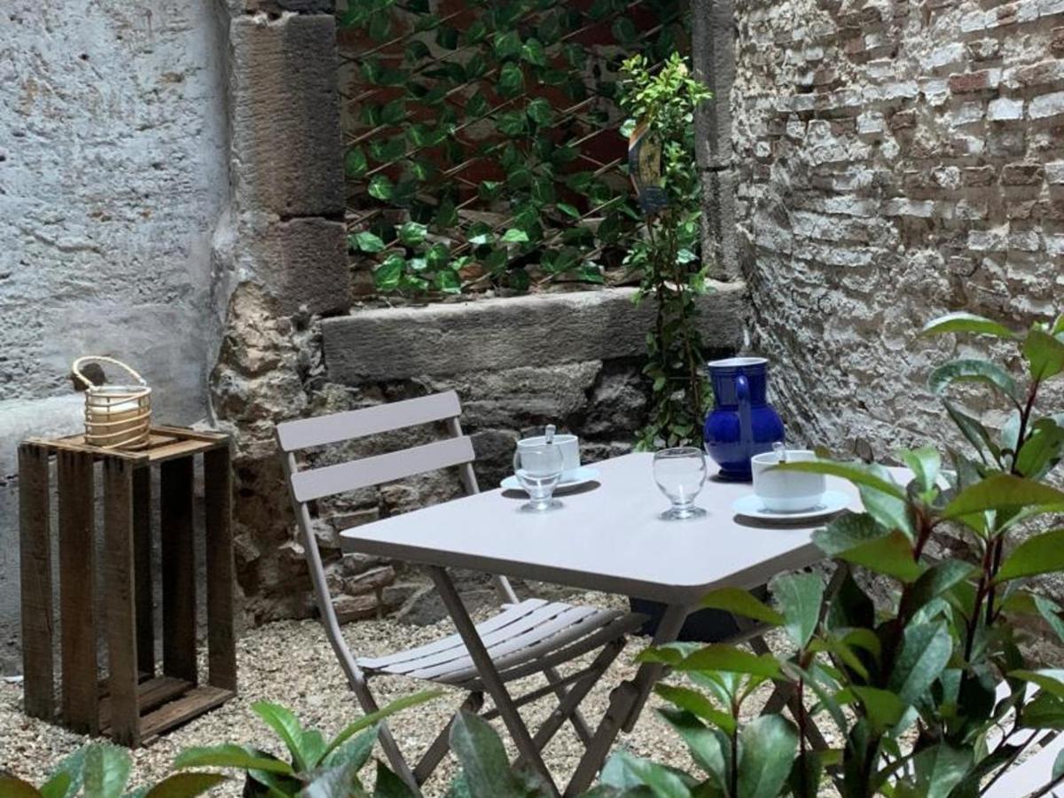 Charmant Studio en Centre Historique avec Terrasse Privée et Tout Confort - FR-1-489-460 - Housity