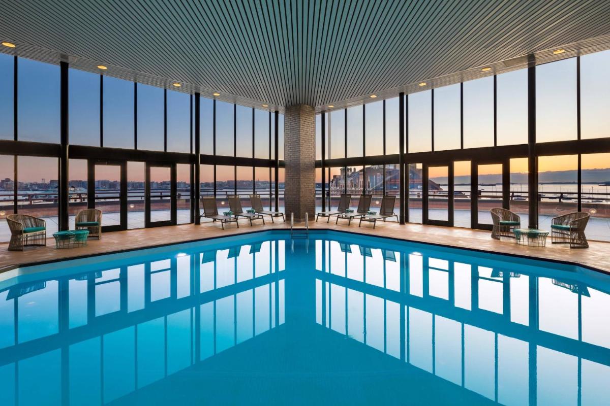 Boston Marriott Long Wharf - Housity