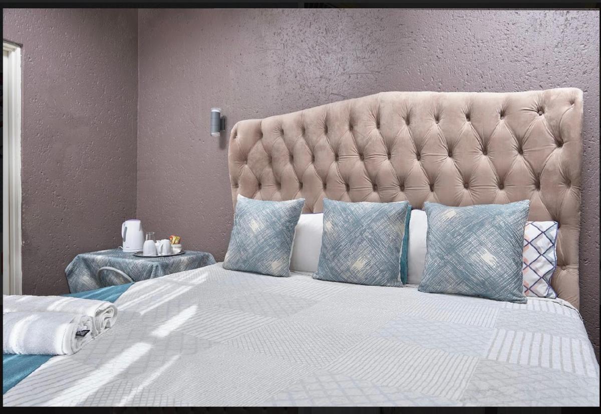 Oleratong Guest House - Housity