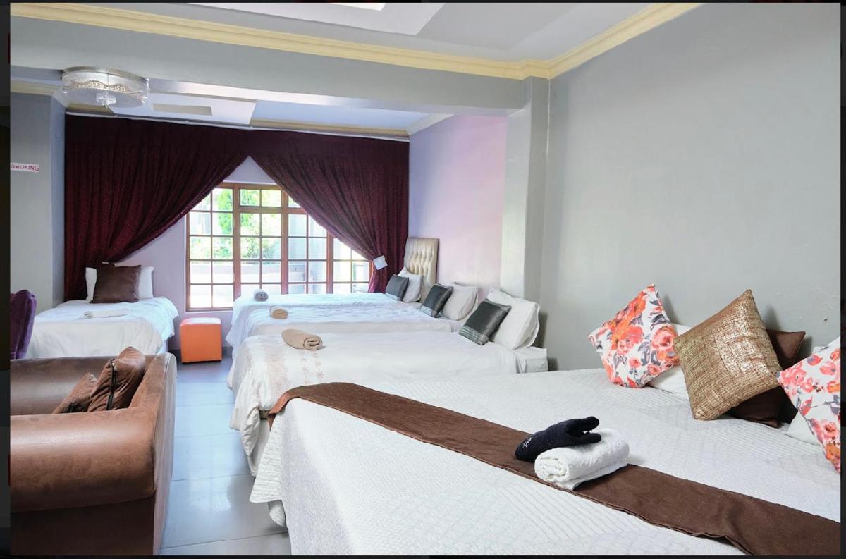 Oleratong Guest House - Housity