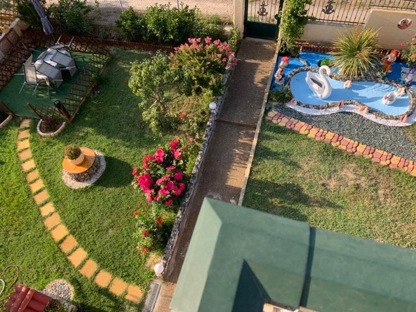 Dora's Garden Villa - Housity
