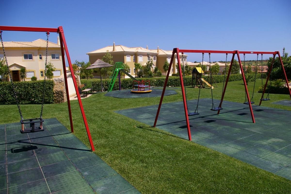 A área de jogos para crianças em Boavista Golf & Spa - Bela Colina Holidays