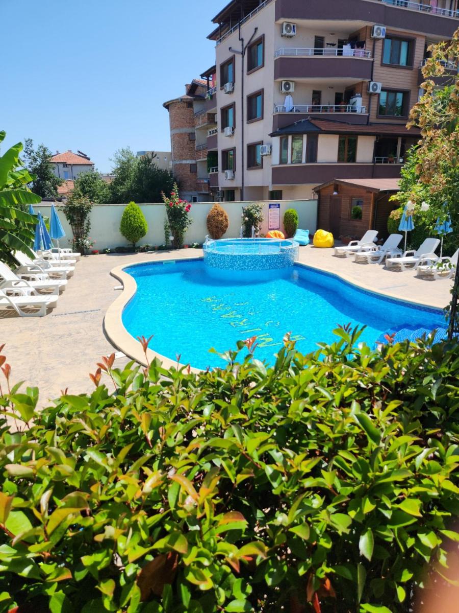 Mirana Family Hotel - Housity