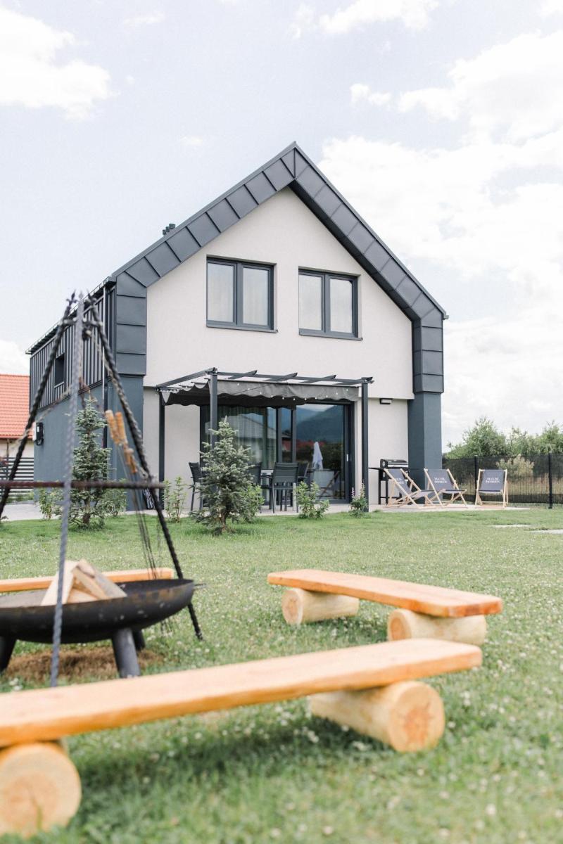 Domek na wyłączność ,bania z jacuzzi. Pobyt góry, jezioro, las. - Housity