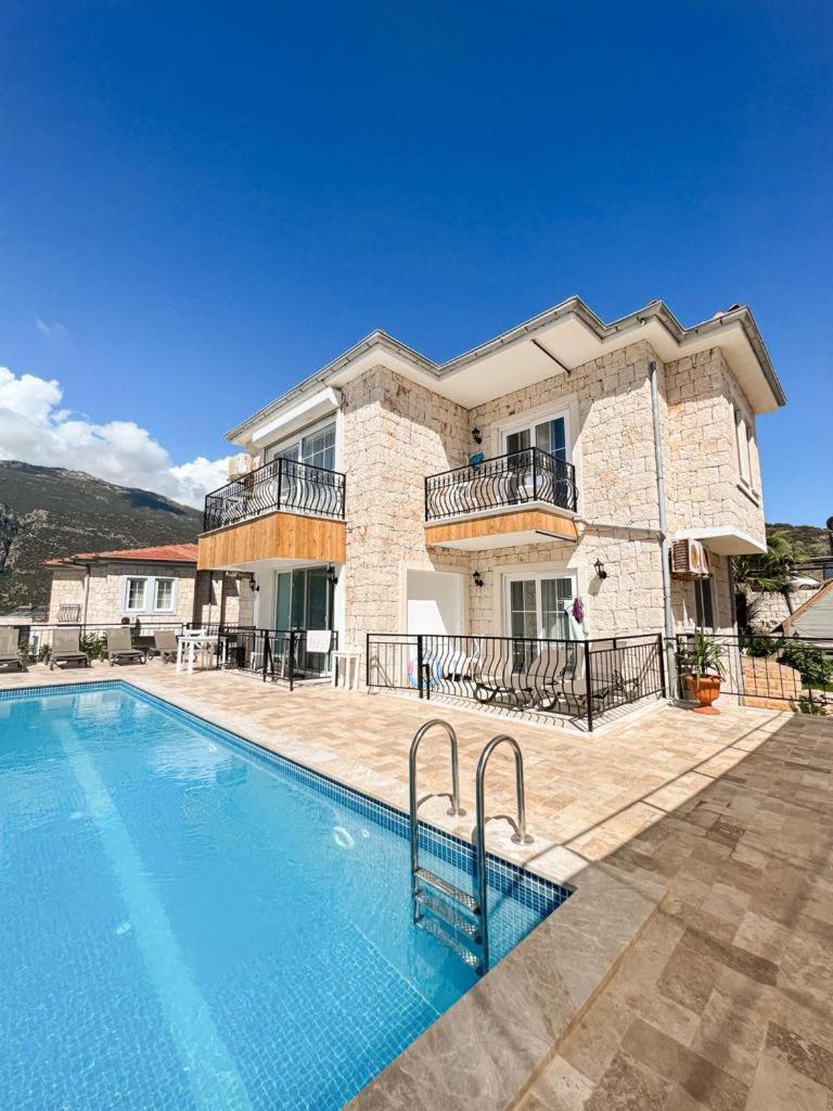 Sole'n Blu - Housity