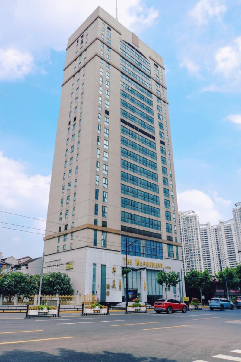 Magnificent International Hotel - Housity