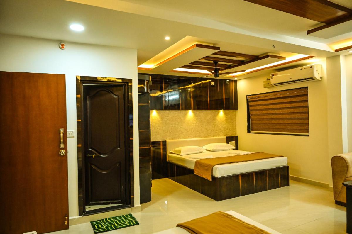 S S RESIDENCY - Housity