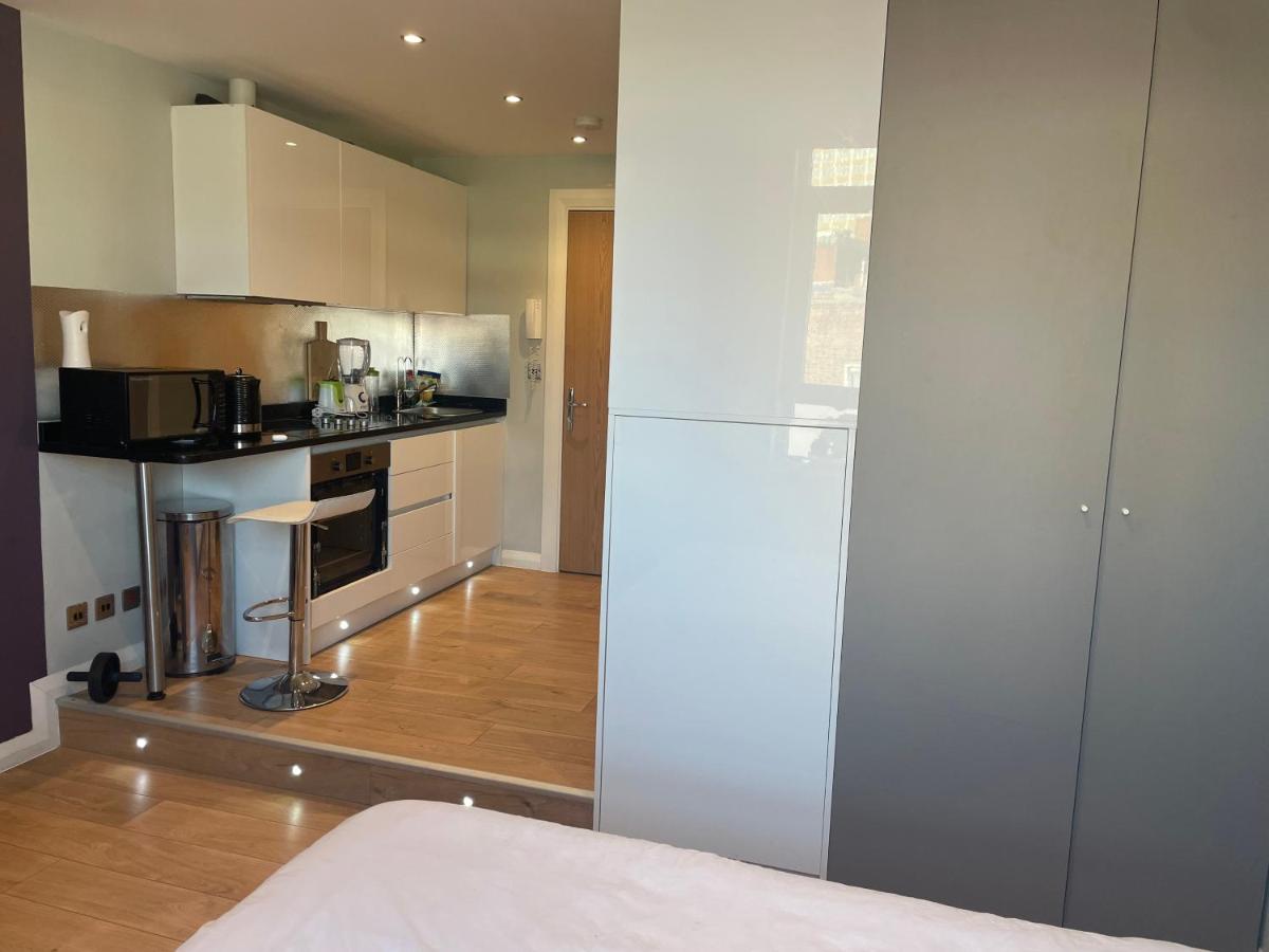 GODSON Studio apartment - Housity