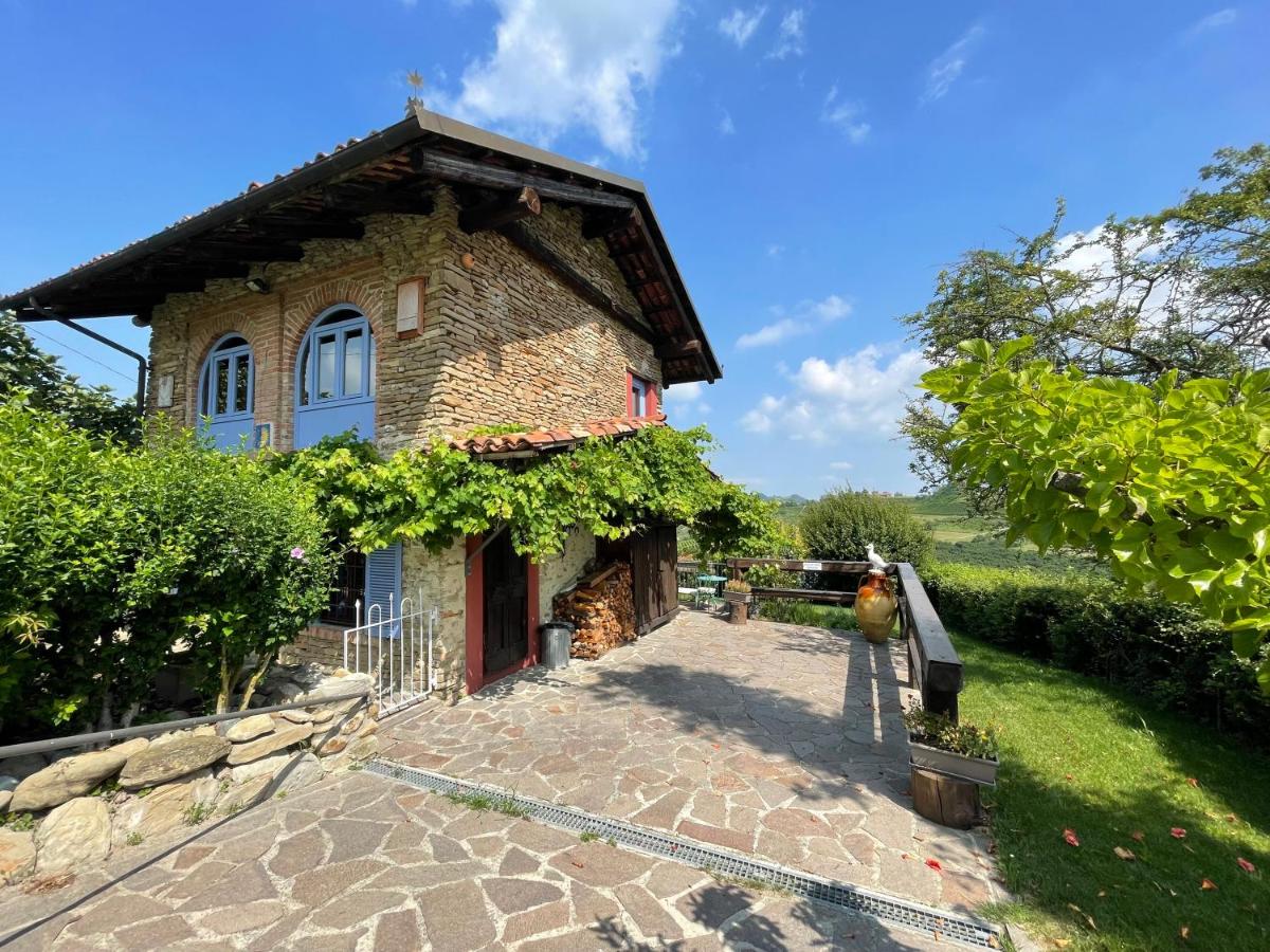 Villa Biancospino - luxury and private villa in Langhe - Housity