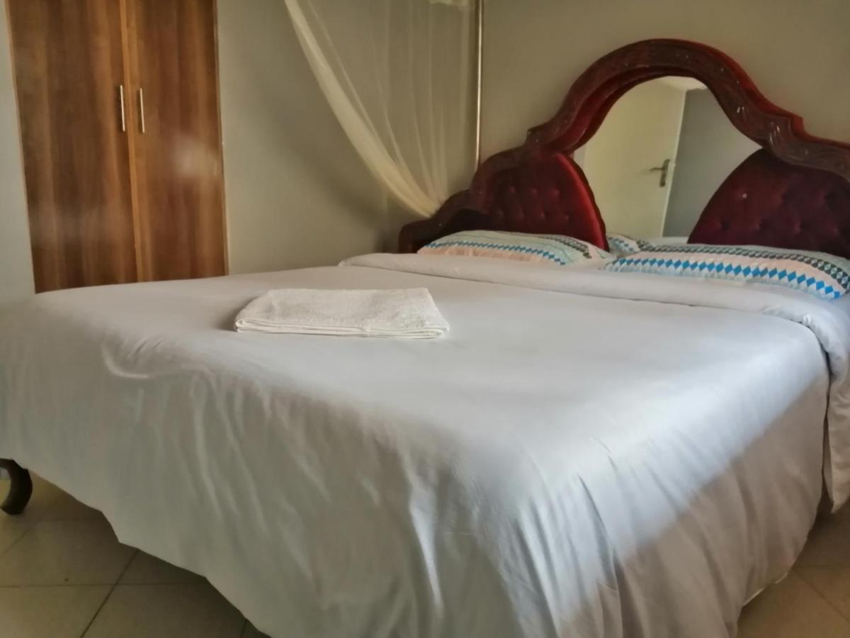The Spot Getaway 2 - Housity