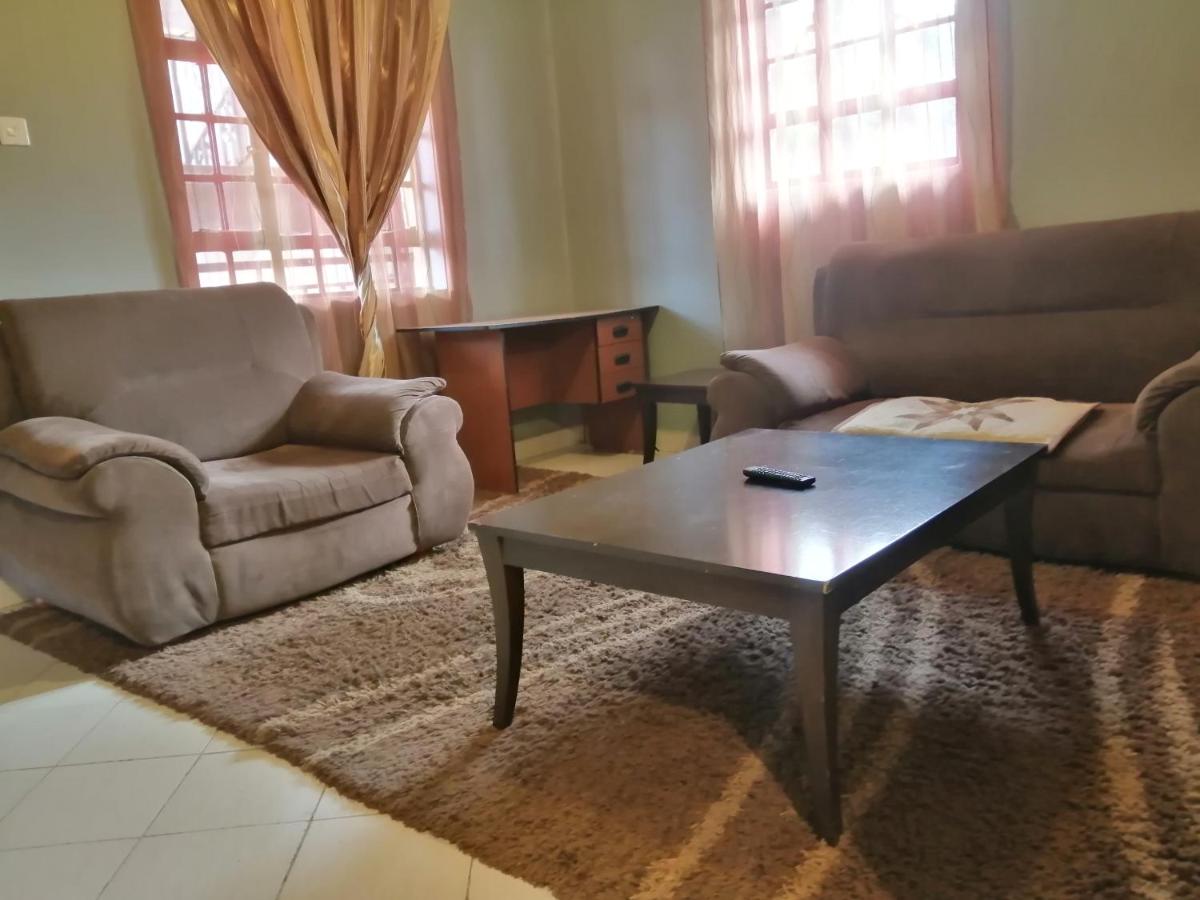 The Spot Getaway 2 - Housity