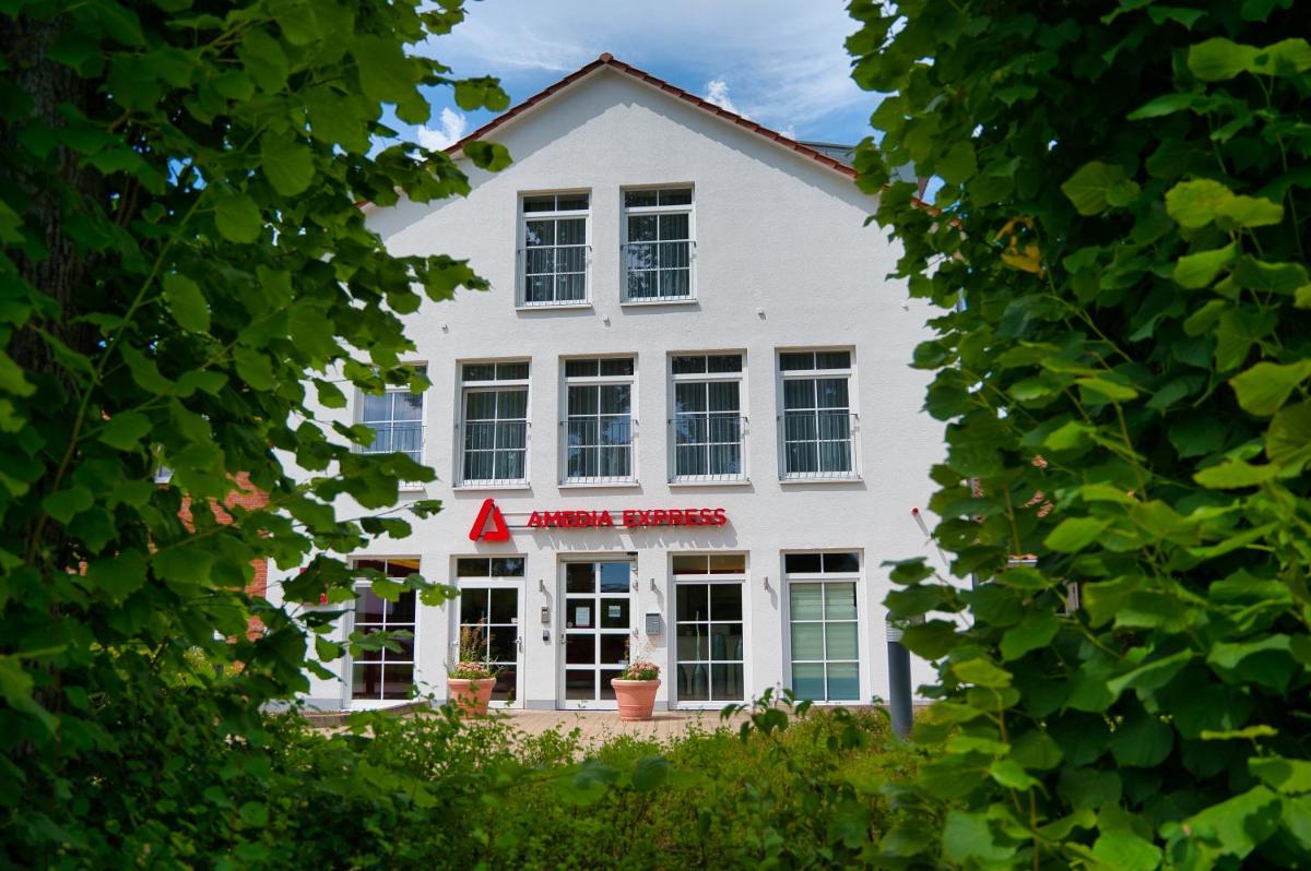 Amedia Express Bielefeld, Trademark Collection by Wyndham - Housity