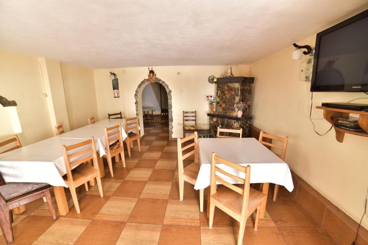 La Mitica - Housity