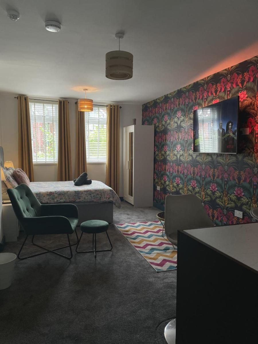 Luxury studio apartment near Birmingham citycentre - Housity