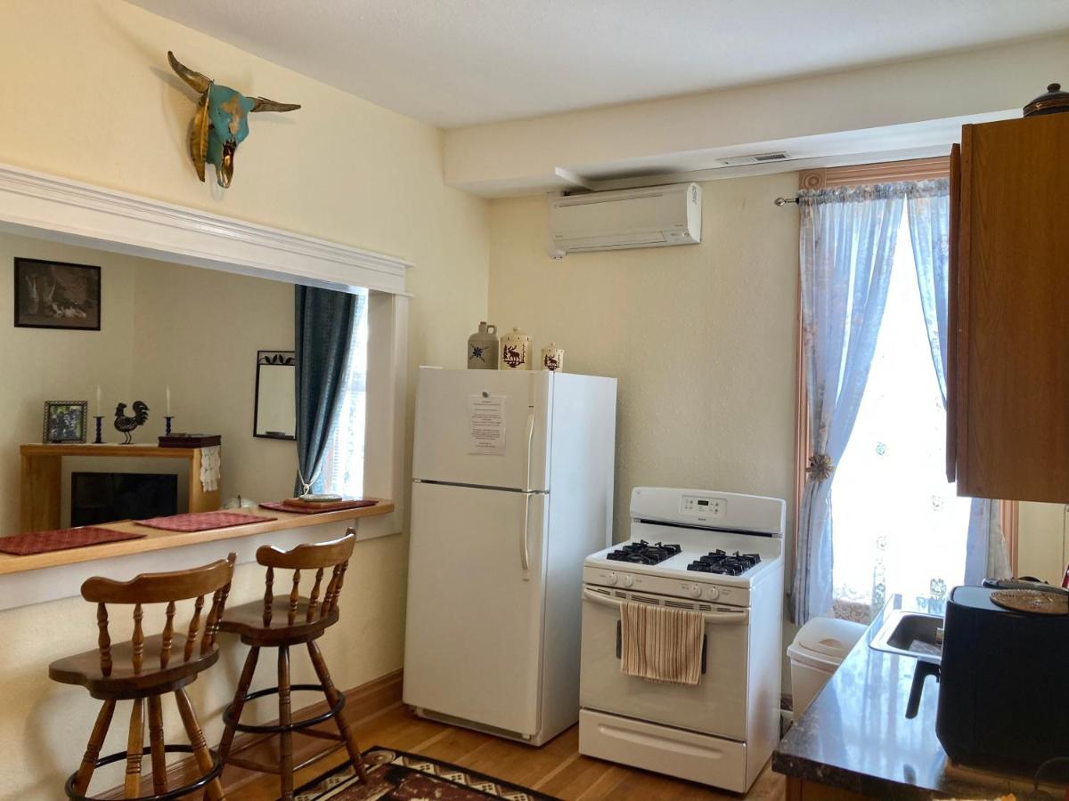 Downtown Historic Capitol Hotel Vacation Suites - Housity