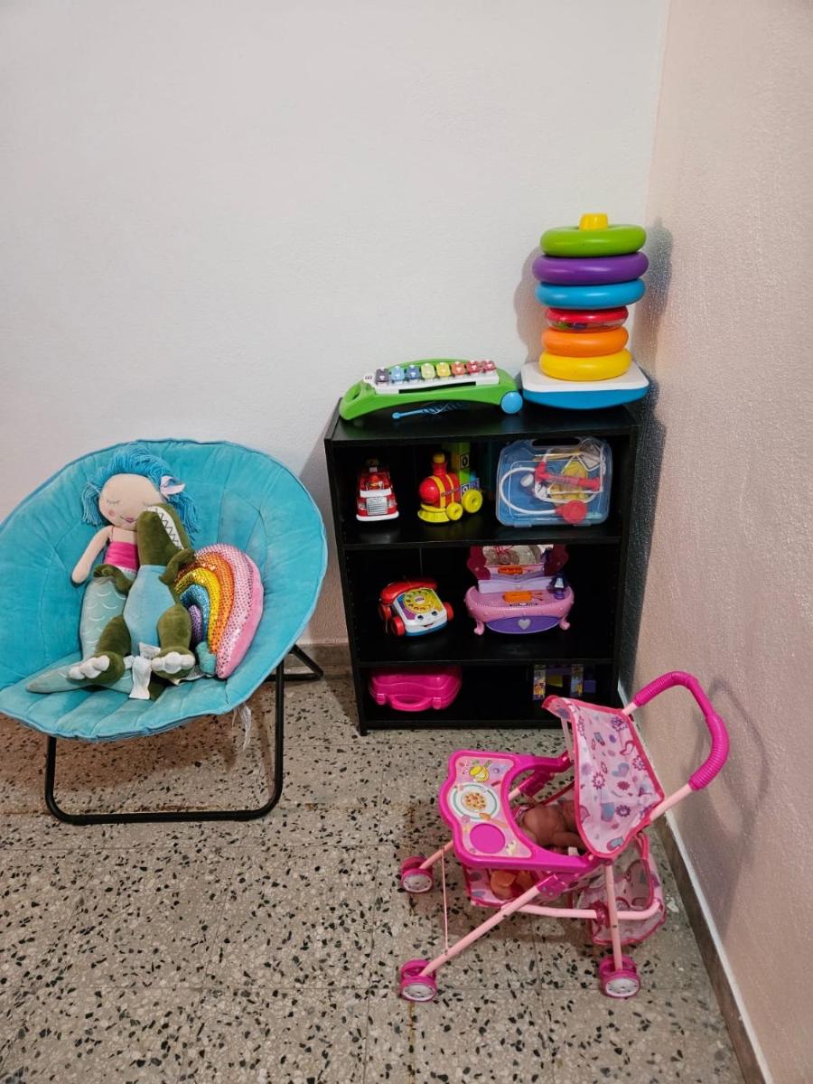 Whole House by Beach - Relaxing & Family Friendly! - Housity