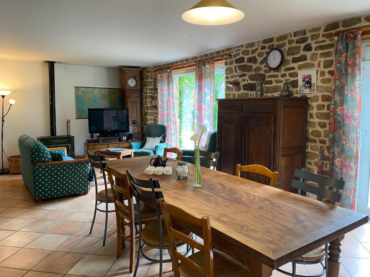 Charming farmhouse near the bay of Mont St Michel - Housity