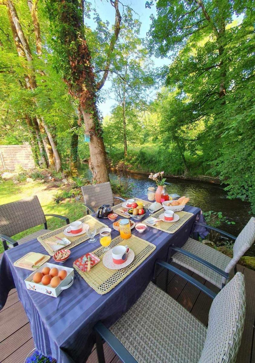 Ici cool une rivière - Housity