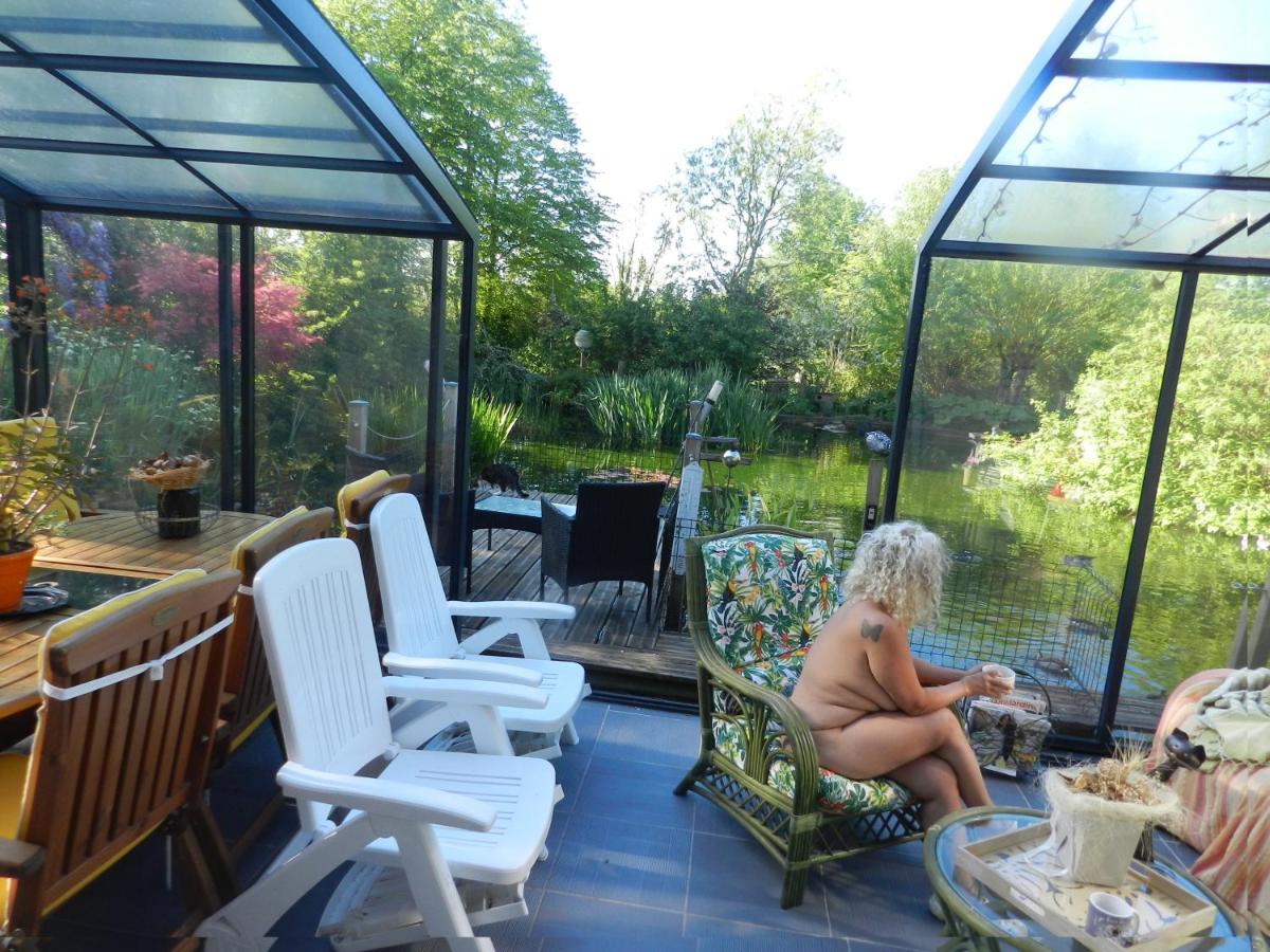 chambres d'hôtes naturistes de la moque souris - Housity