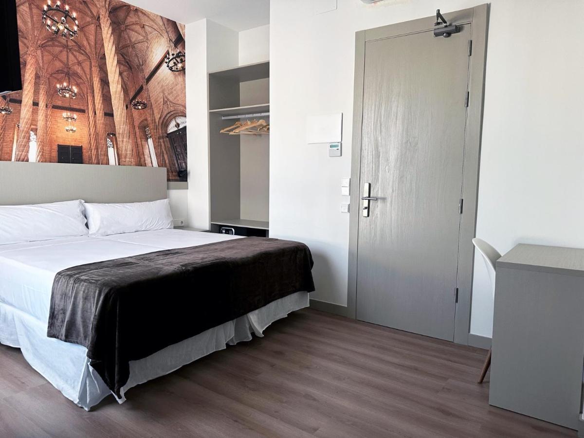 Hotel BESTPRICE Valencia - Hizvo