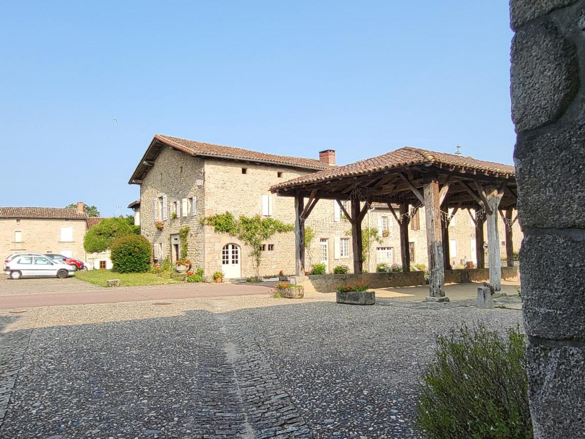 Douce Demeure - Hôtel-Restaurant de Mortemart - Housity