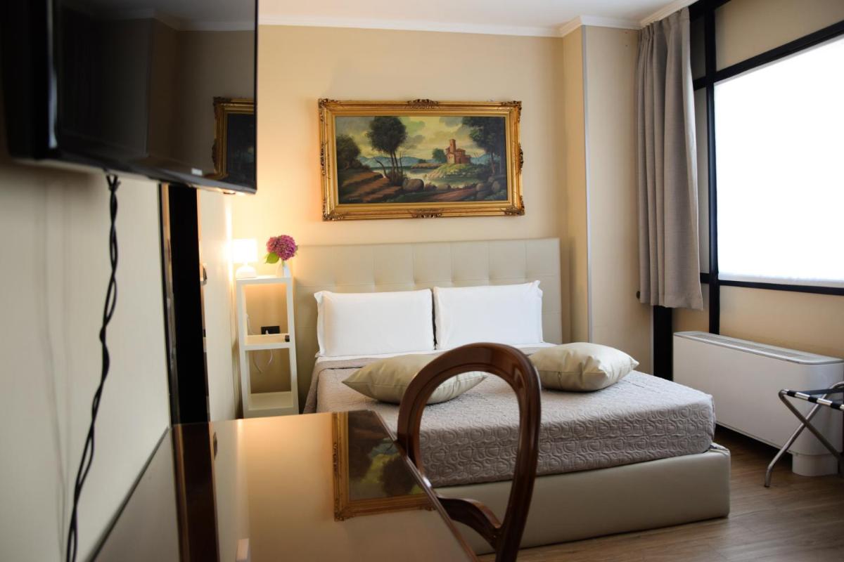 Hotel Valentino Du Parc - Housity