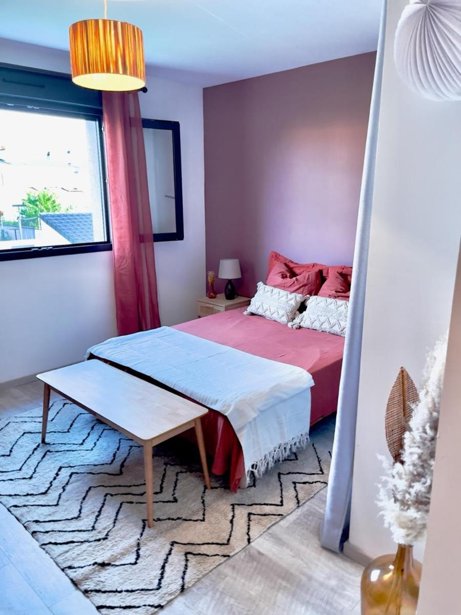 Grande chambre privée 18 m2 dans maison proche Gare et Nancy Thermal - Housity