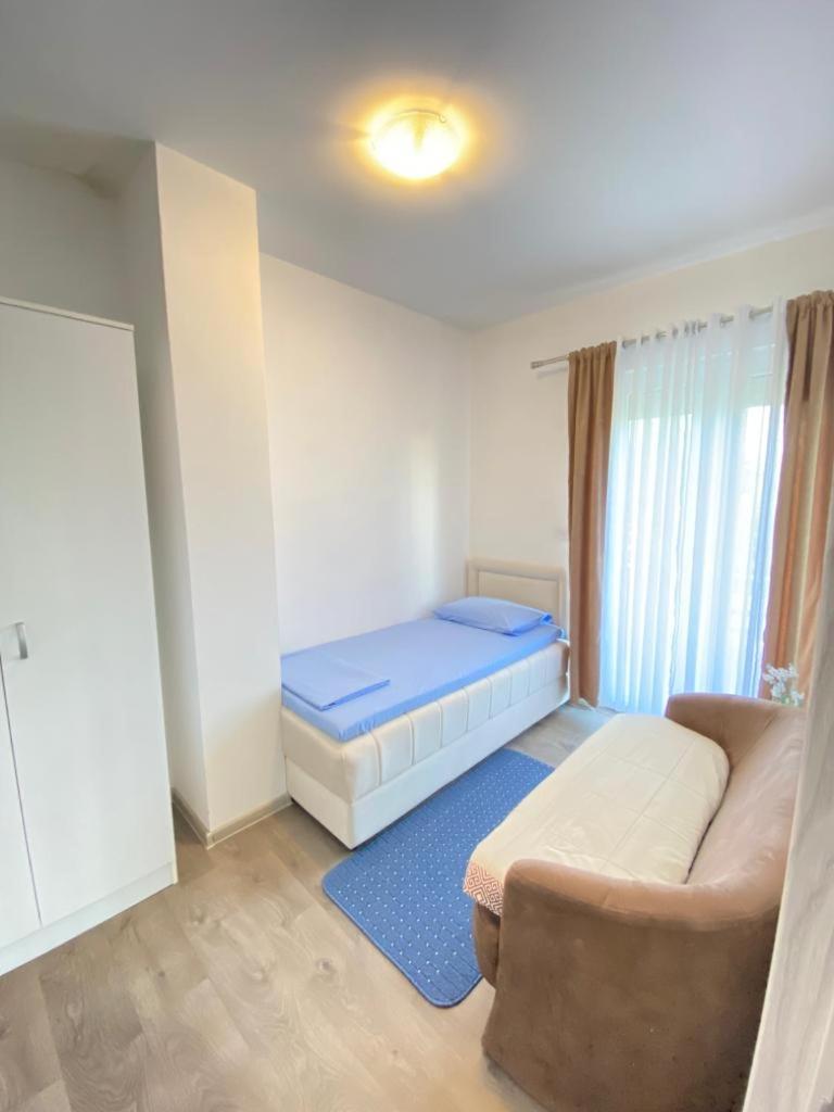Home Mia Airport - Housity