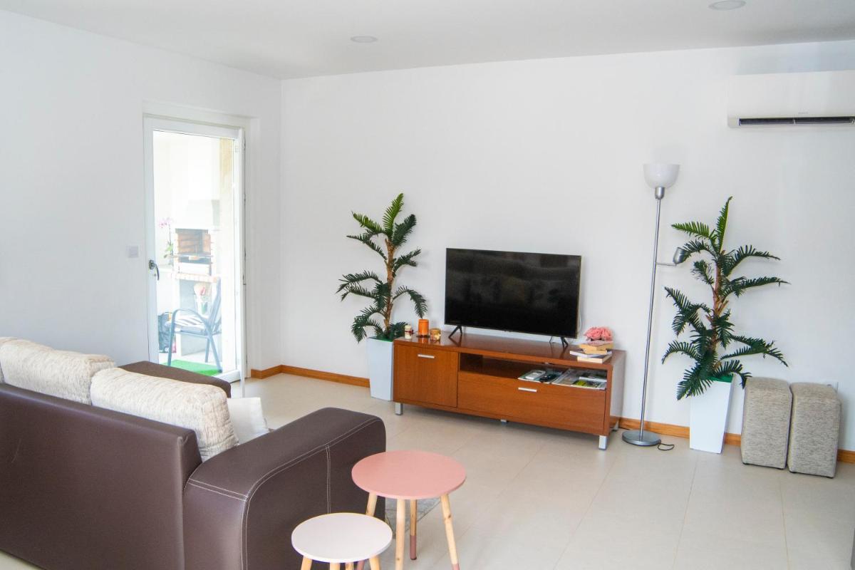 Cantinho do Rio - Housity
