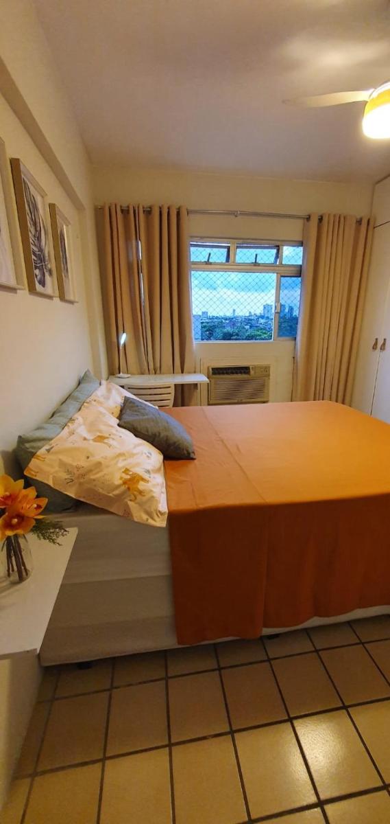 SUITE e QUARTOS -1 SUITE COM BANHEIRO PRIVATIVO - 2 QUARTOS TRIPLOS - BANHEIRO SOCIAL - Housity