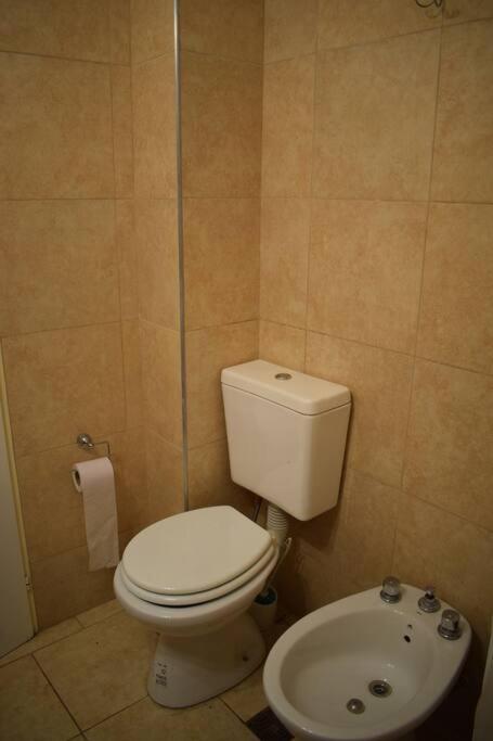Dpto cercano al centro con WIFI - Housity