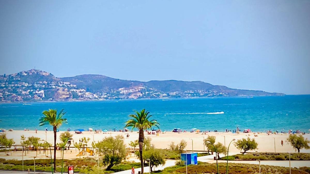 Face a la Mer - vue epique, climatisation, wifi, draps inclus - Housity