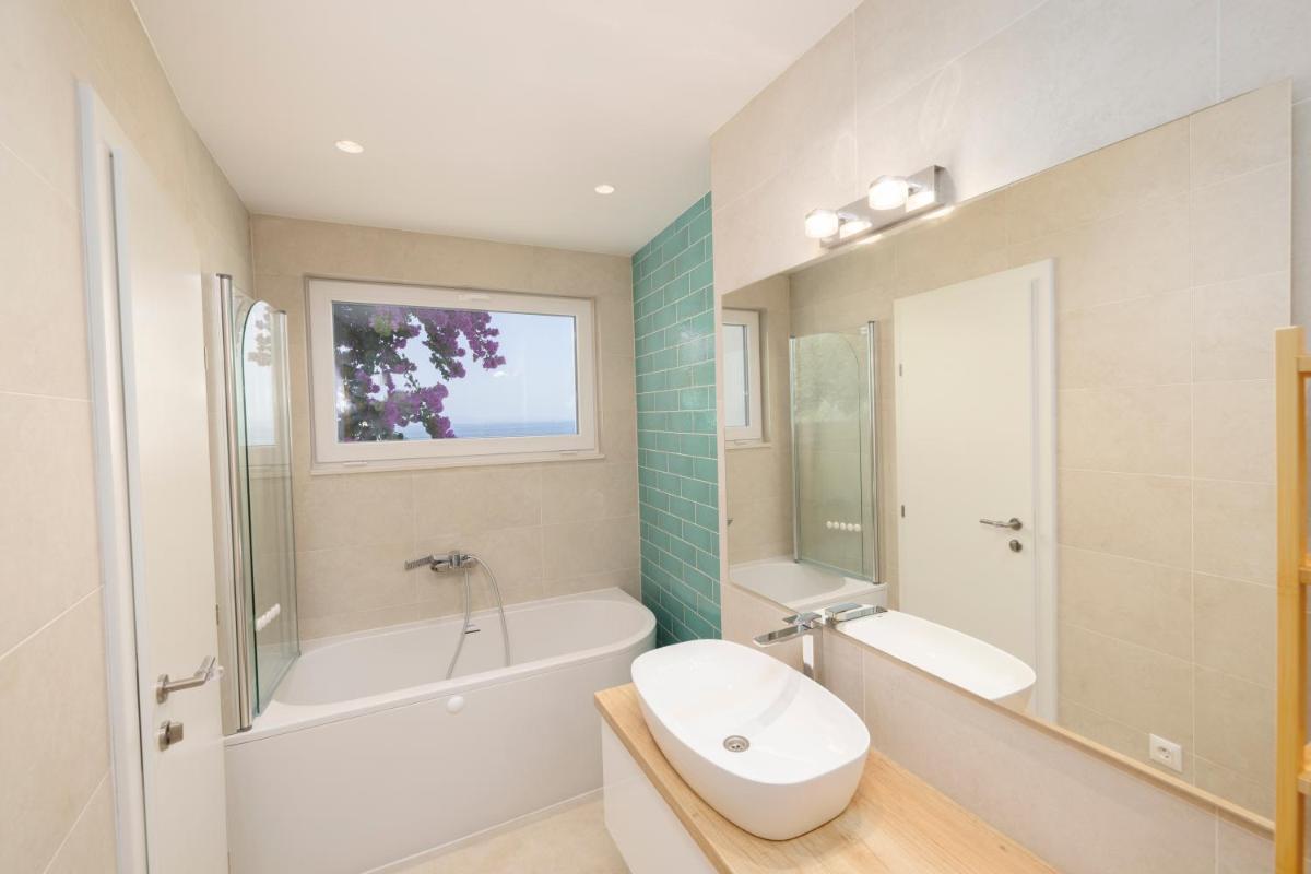 Beachfront Comfort Apartment NIVES - Housity