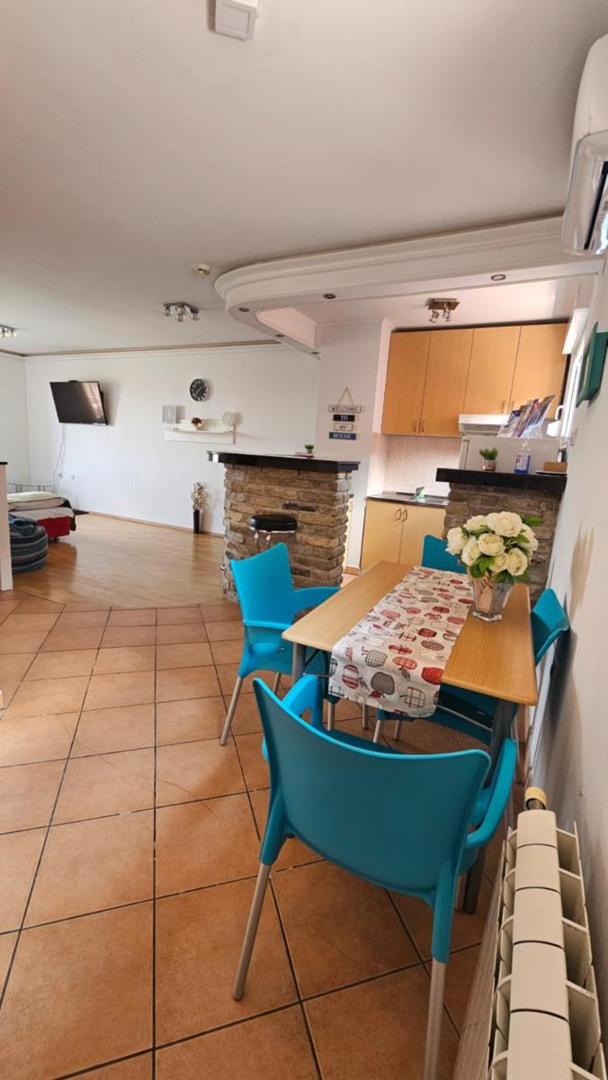 City Center Luxury Apartment - Housity