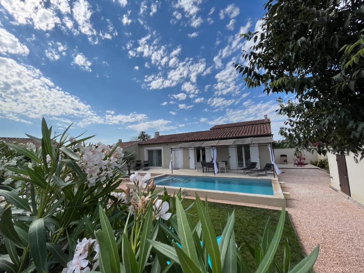 Villa provençale avec piscine - Housity