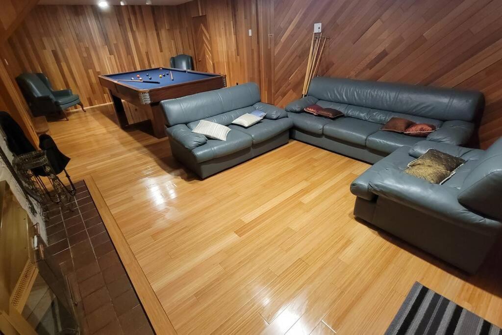 Cozy Chalet - Housity