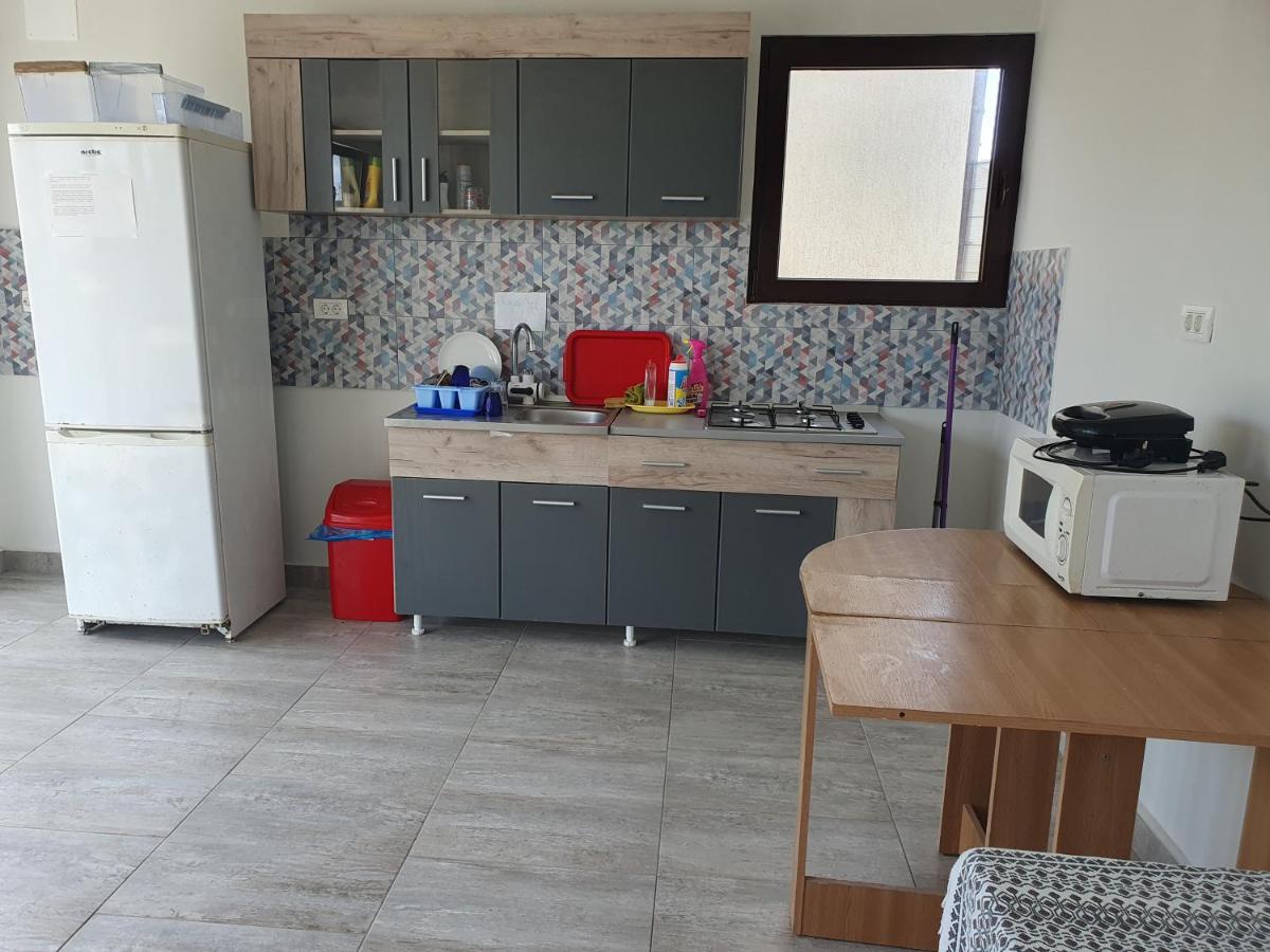 Vila Fara Nume - Housity