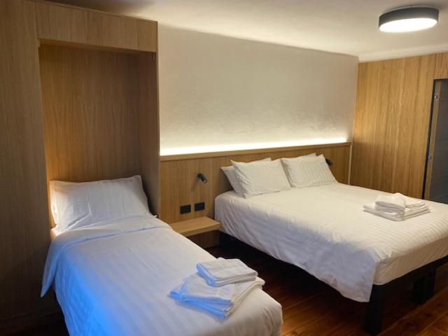 Hotel SALEI - Housity