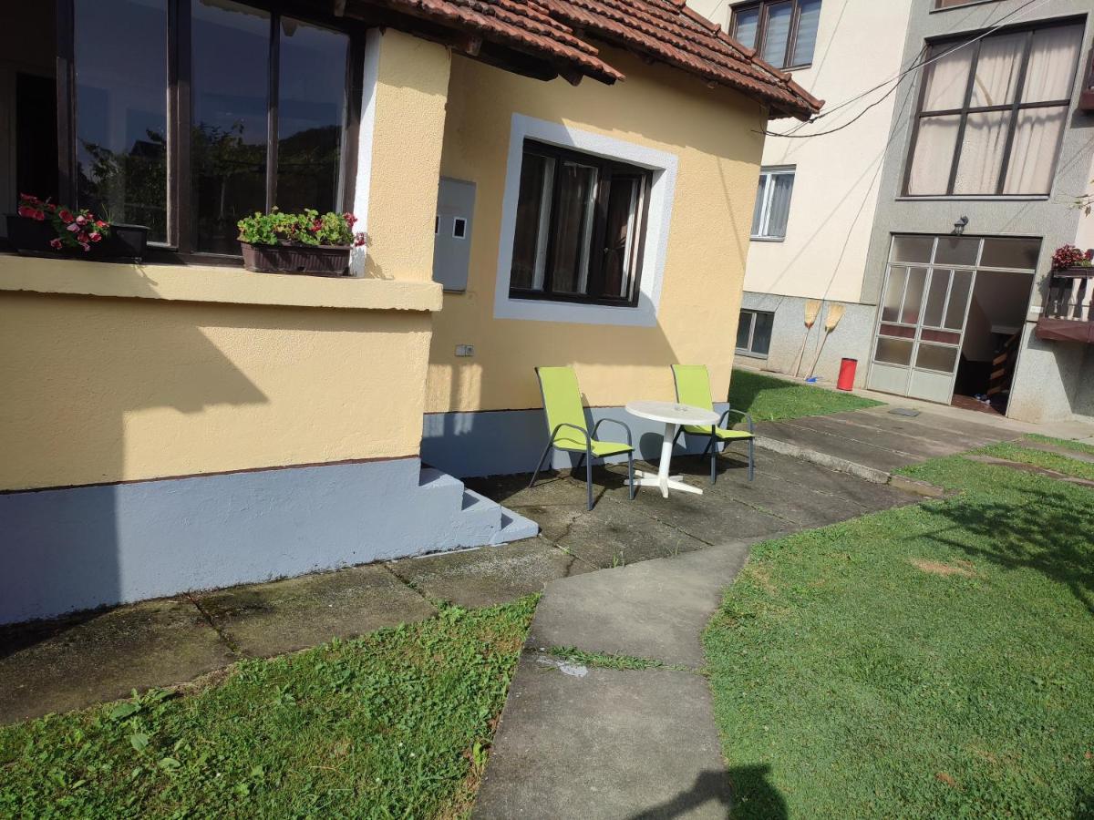Kacara - Housity