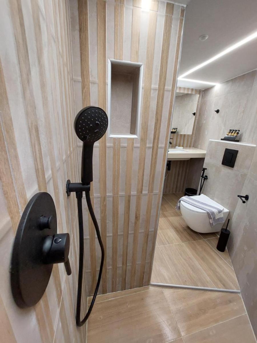 Evans House II One Bedroom Maisonette - Housity