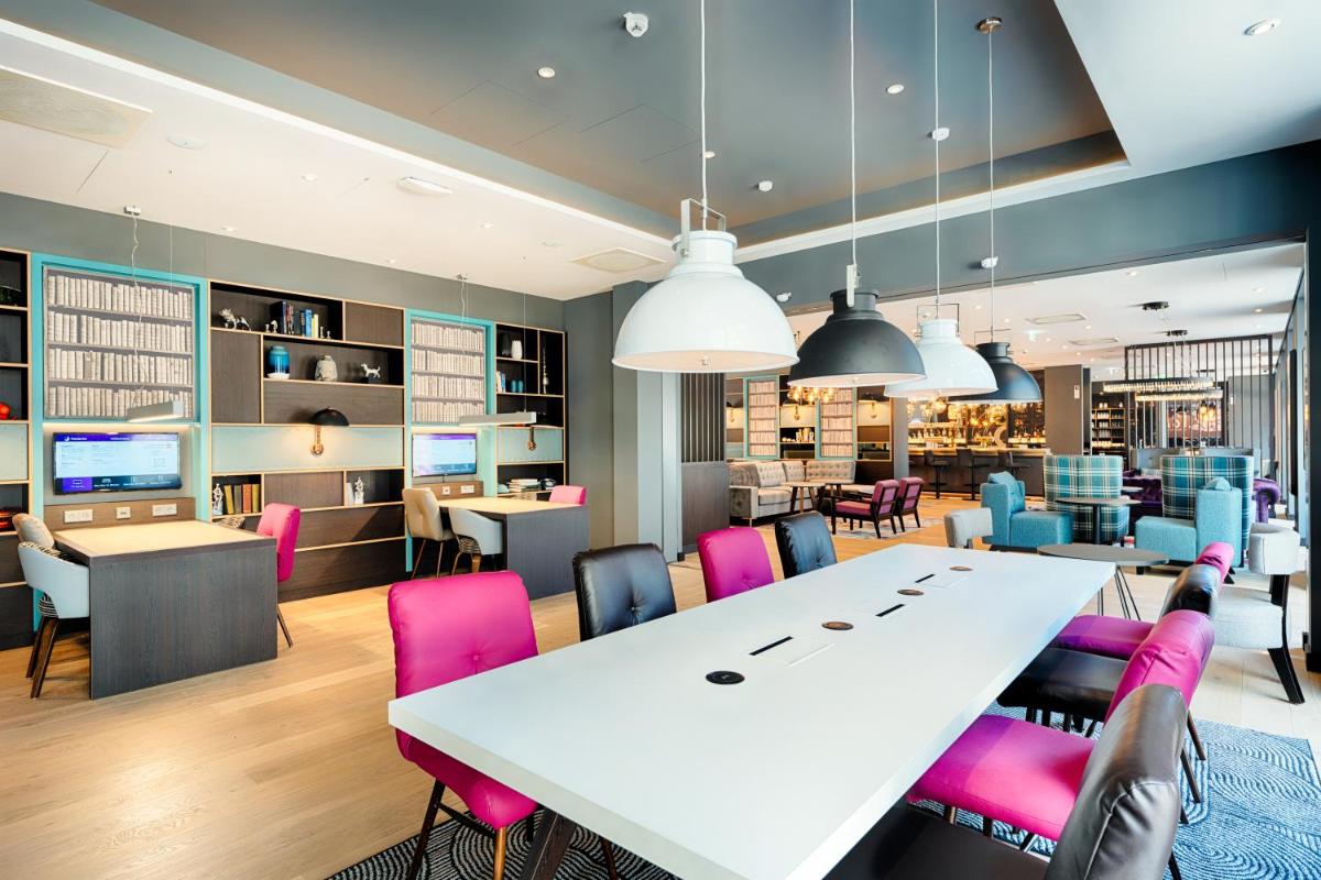 Premier Inn Darmstadt City Centre - Housity