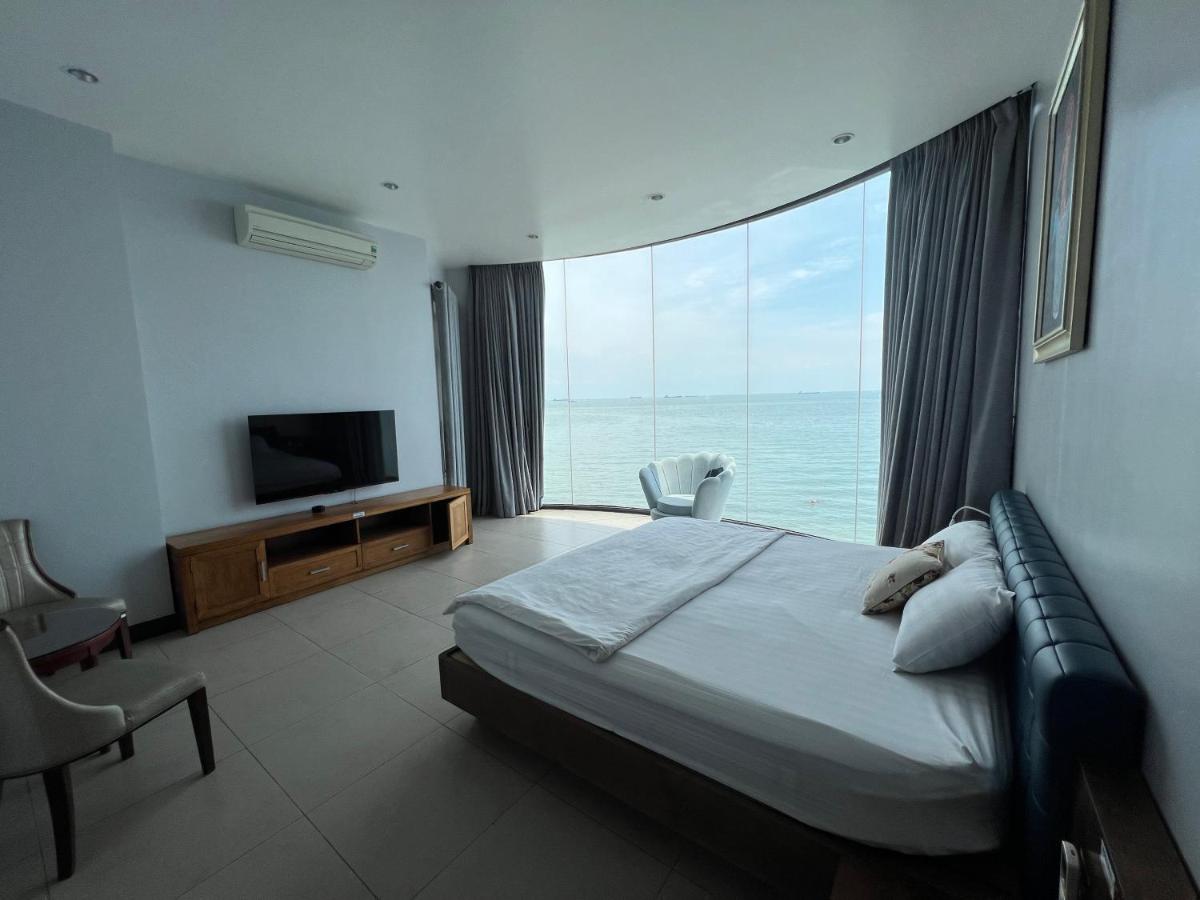 Nancy Beach Front Villa - Housity