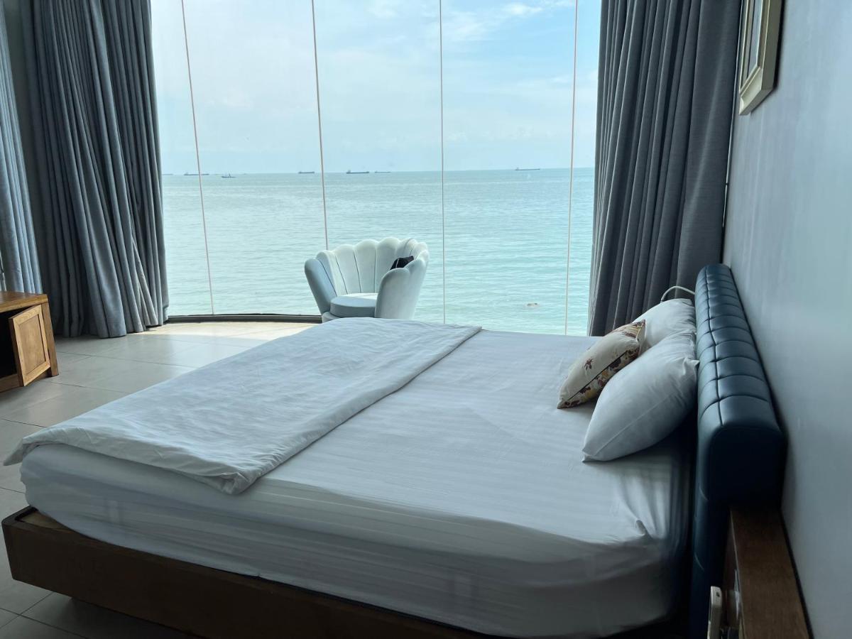 Nancy Beach Front Villa - Housity